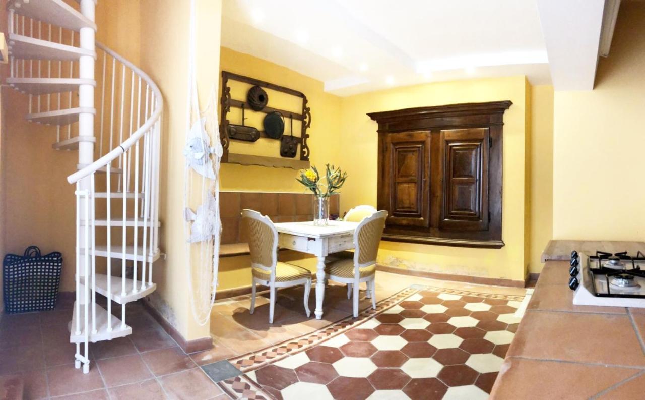 Luxury House Il Borgo Antico Apartamento Casale Marittimo Exterior foto
